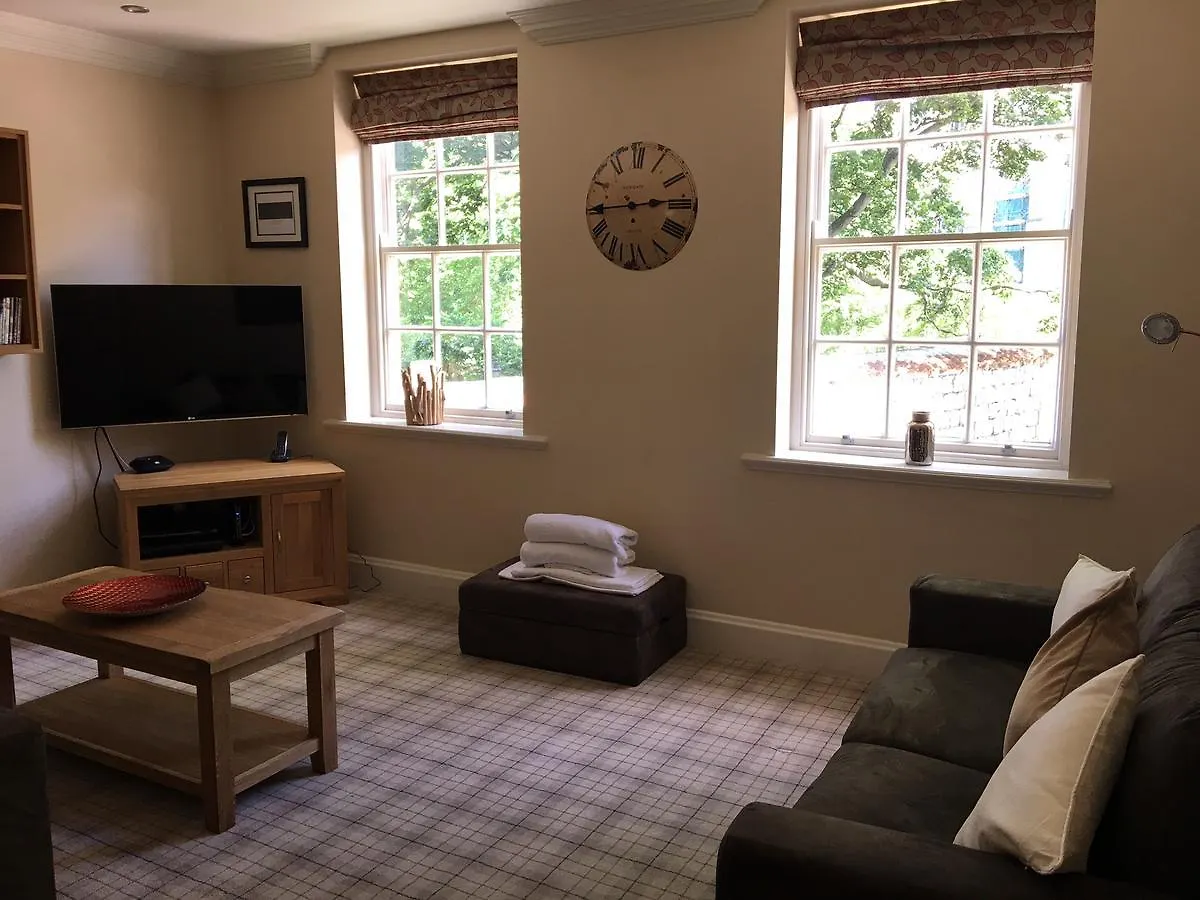 בית נופש מלון יורק Luxury Town House At Purey Cust